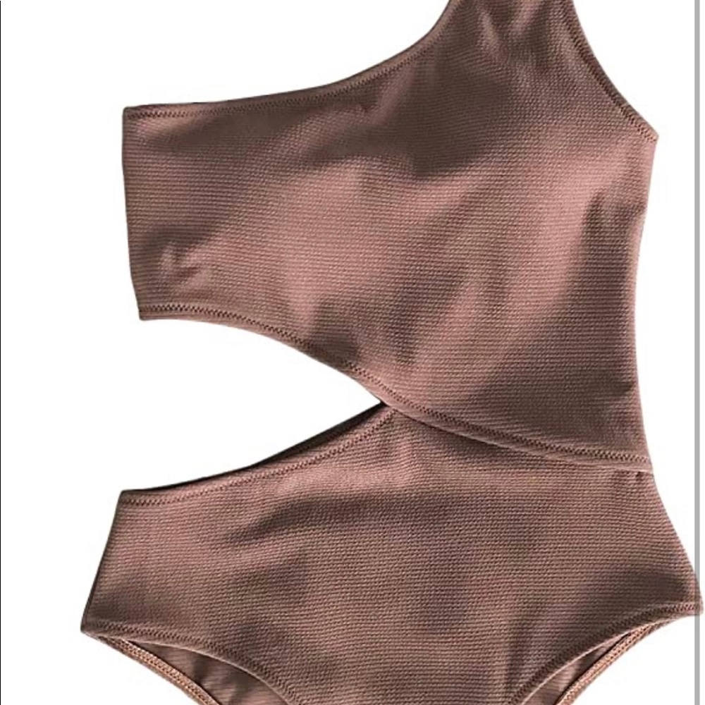 CUPSHE One Shoulder Cut-out at Waist One-piece